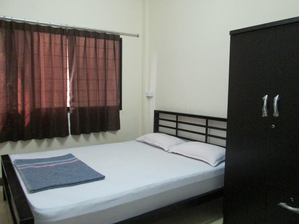 Lee House Inn Bangkok Habitación foto